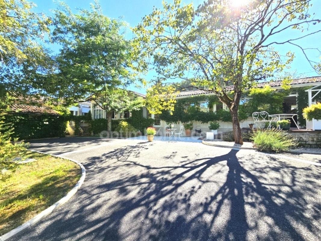 Maison à vendre, 244m², Nersac