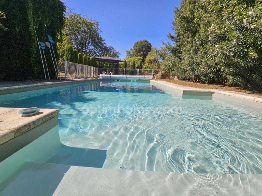 Maison à vendre, 244m², Nersac