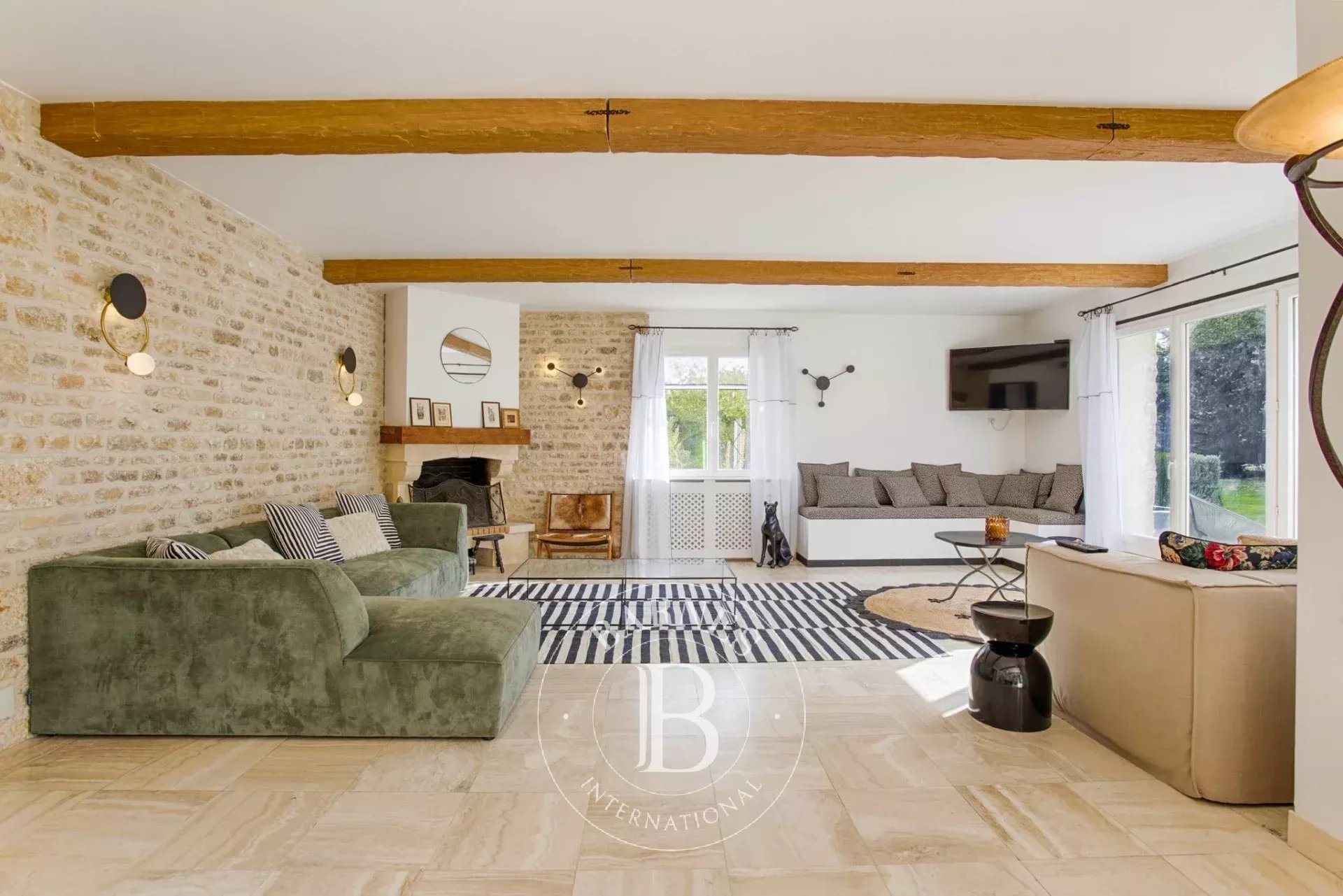 Maison à vendre, 265m², Saint-Etienne-la-Thillaye