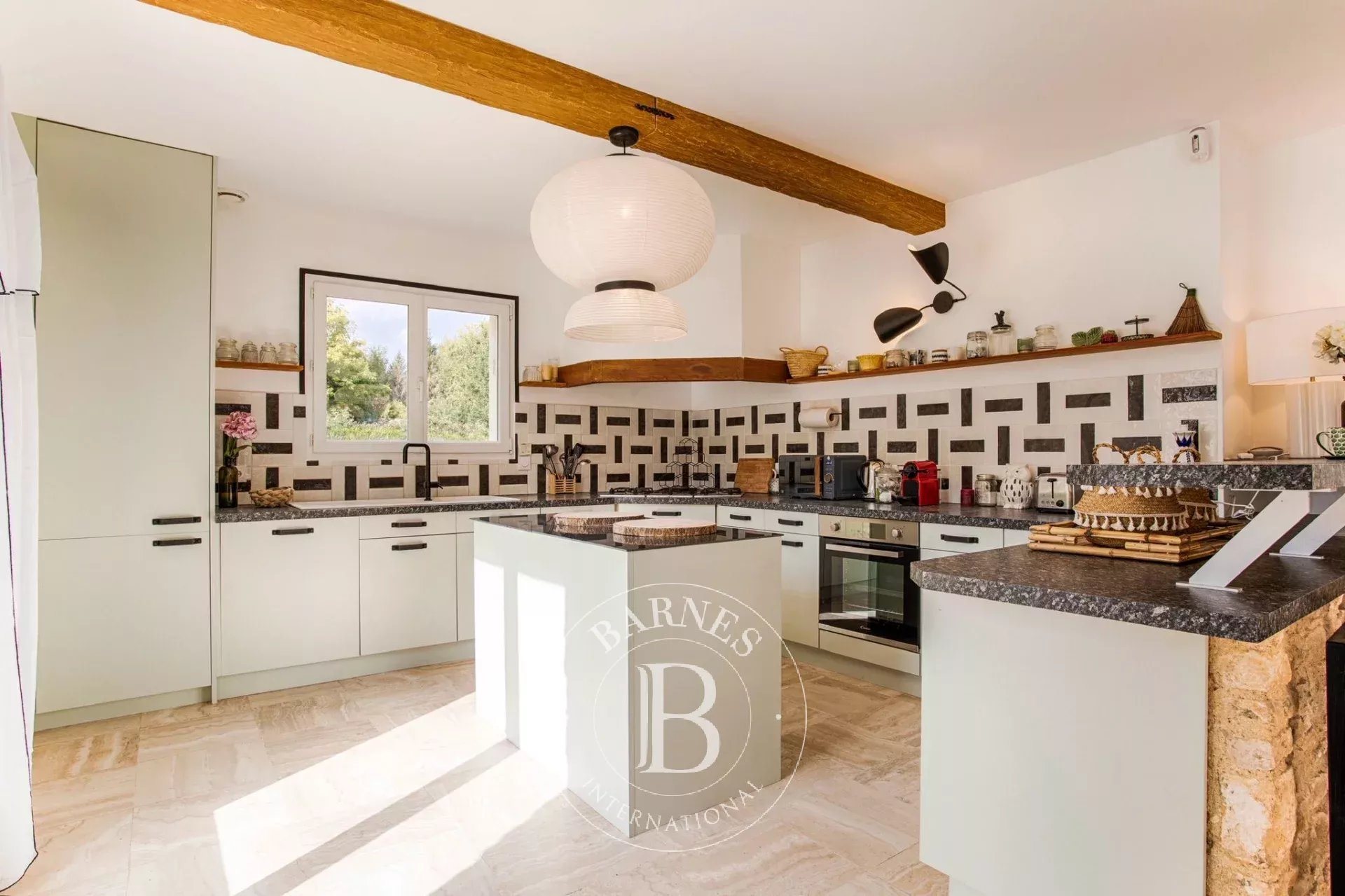Maison à vendre, 265m², Saint-Etienne-la-Thillaye