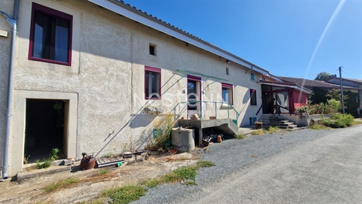 Maison 9 pièces 225 m² · à Saint-Saud-Lacoussière · 225 m² · 207 000 €