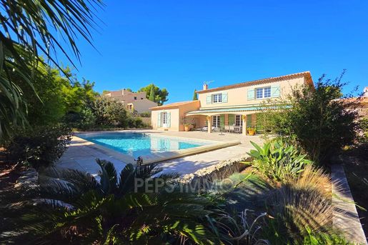 Maison 6 pièces 226 m² · à Ensuès-la-Redonne · 226 m² · 925 000 €