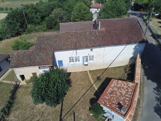Maison 3 pièces 92 m² · à Ruffec · 92 m² · 99 950 €