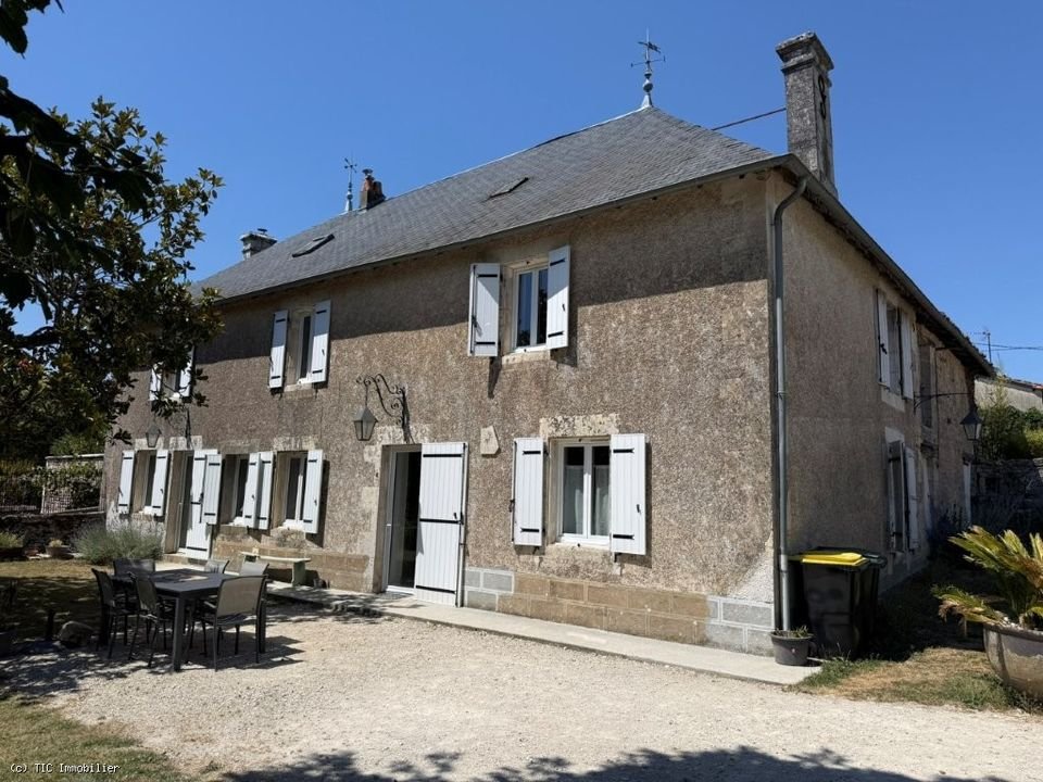 Maison à vendre, 140m², Ruffec