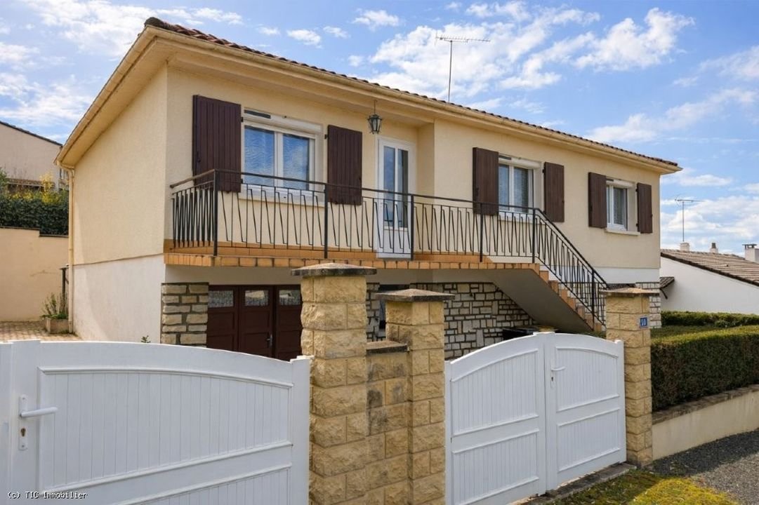 Maison à vendre, 111m², Ruffec