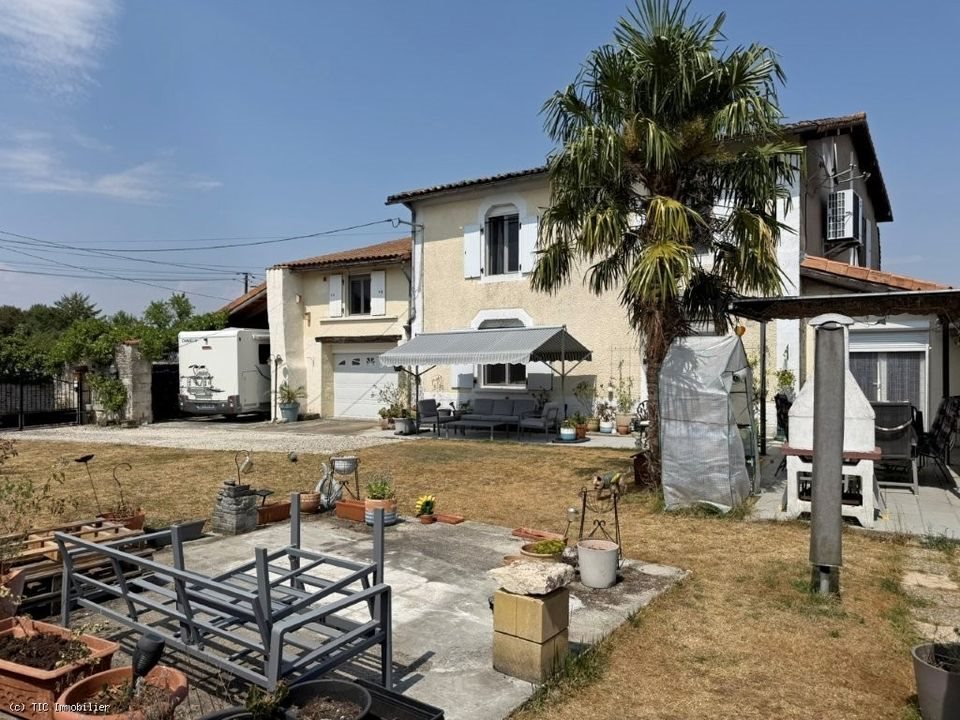 Maison à vendre, 162m², Chef-Boutonne