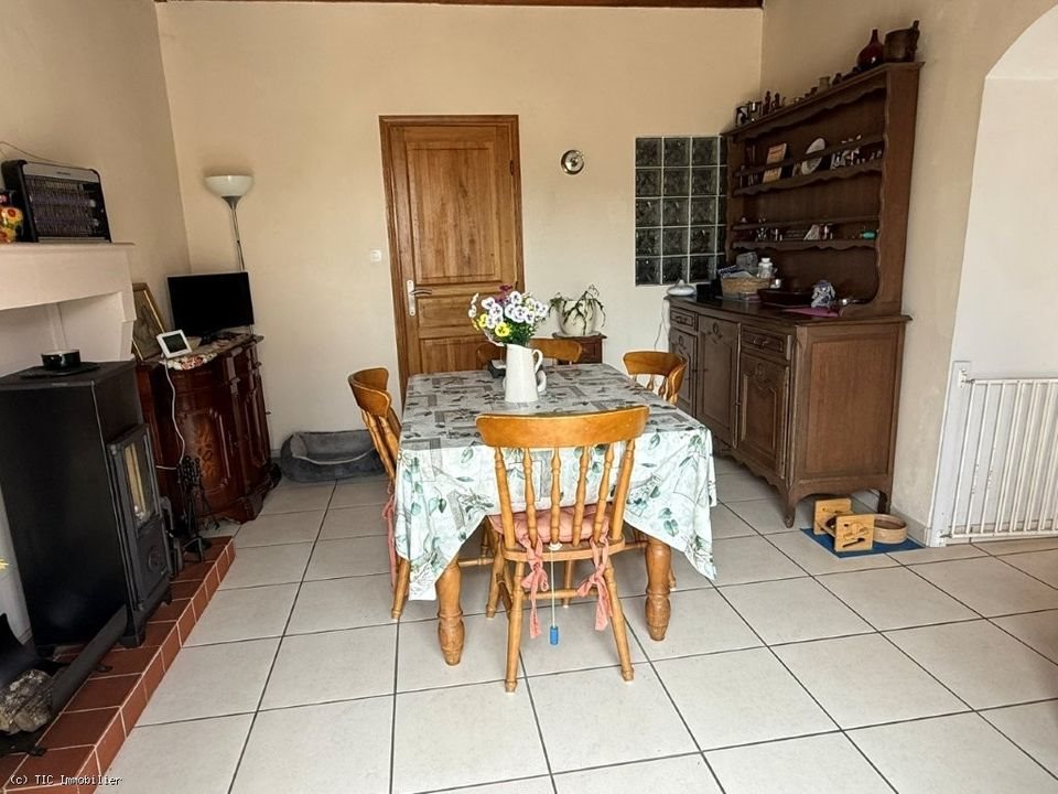 Maison à vendre, 162m², Chef-Boutonne