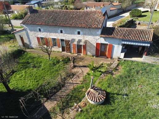 Maison 4 pièces 172 m² · à Civray · 172 m² · 118 275 €