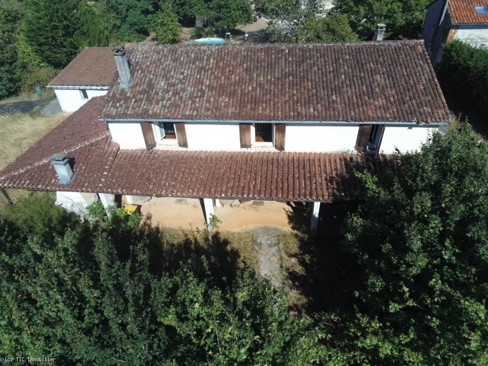 Maison à vendre, 201m², Nanteuil-en-Vallée