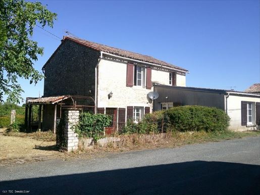 Maison 6 pièces 116 m² · à Villefagnan · 116 m² · 123 650 €