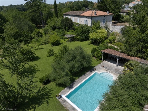 Maison 4 pièces 122 m² · à Mansle · 122 m² · 190 000 €