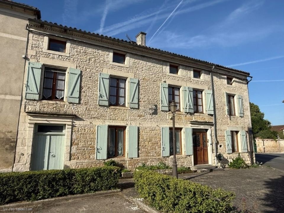Maison à vendre, 237m², Brettes