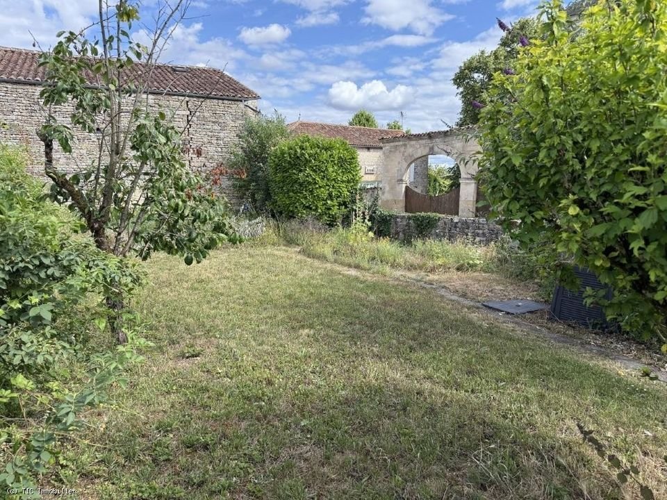 Maison à vendre, 237m², Brettes