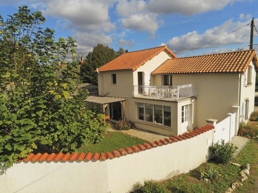 Maison 4 pièces 109 m² · à Villefagnan · 109 m² · 149 950 €