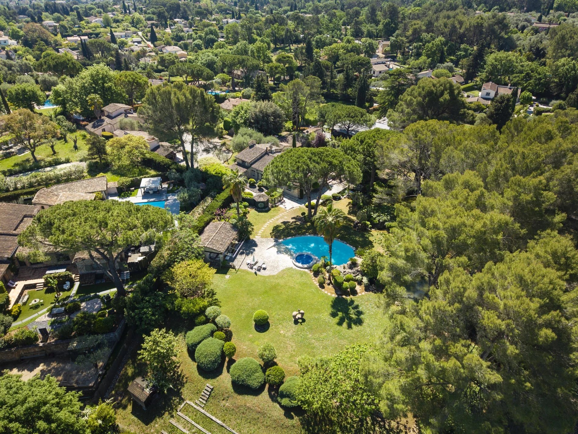 Maison à vendre, 550m², Mouans-Sartoux