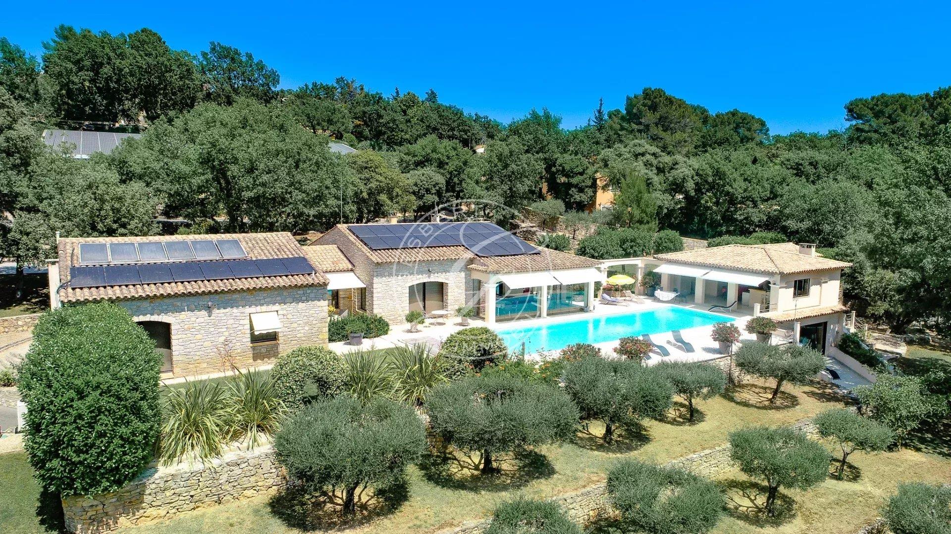 Maison à vendre, 331m², Flayosc