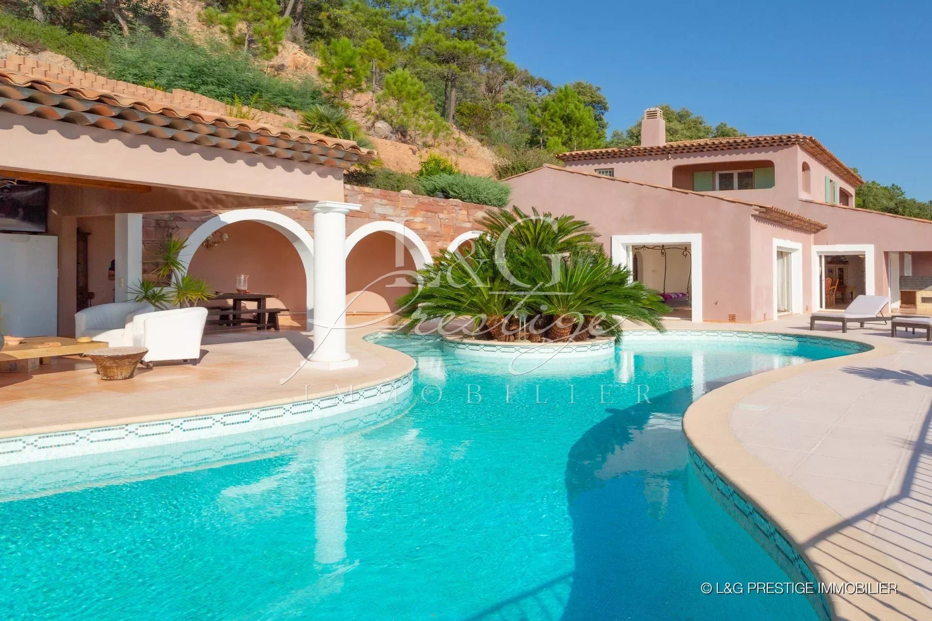 Maison à vendre, 373m², Théoule-sur-Mer