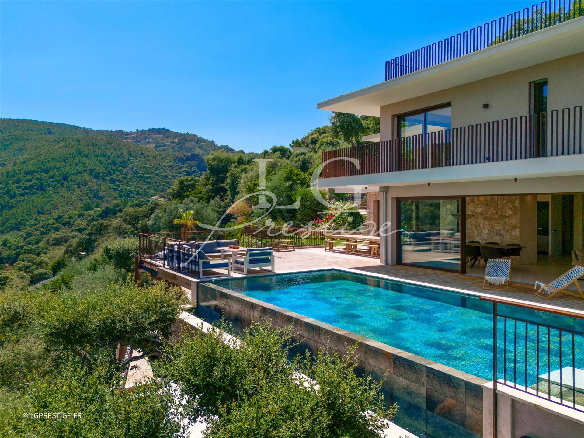 Maison à vendre, 318m², Mandelieu-la-Napoule
