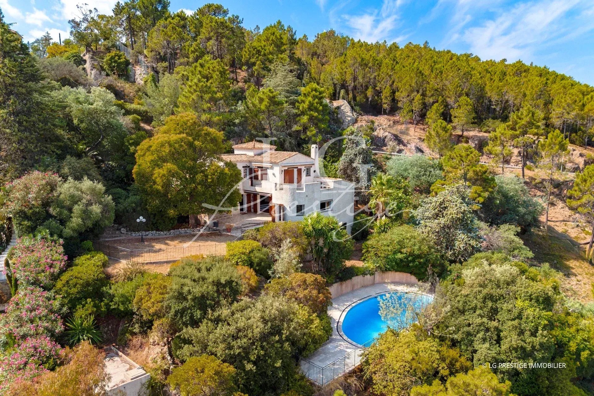 Maison à vendre, 219m², Théoule-sur-Mer