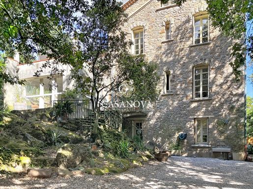 Maison 9 pièces 300 m² · à Clermont-l'Hérault · 300 m² · 640 000 €