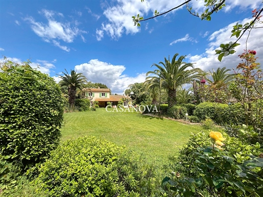 Maison 8 pièces 175 m² · à Pézenas · 175 m² · 648 000 €