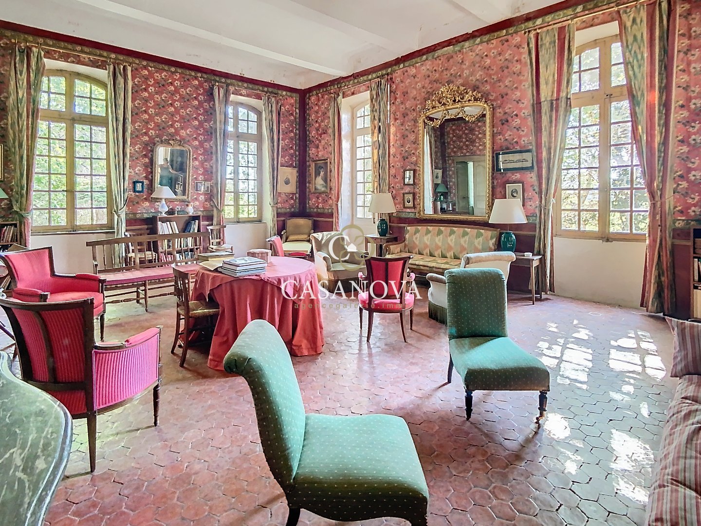 Maison à vendre, 450m², Clermont-l'Hérault