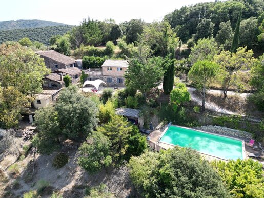 Maison 11 pièces 250 m² · à Clermont-l'Hérault · 250 m² · 465 000 €