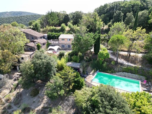 Maison 11 pièces 250 m² · à Clermont-l'Hérault · 250 m² · 465 000 €