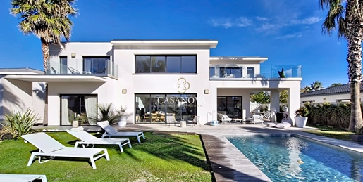 Maison 6 pièces 237 m² · à Agde (cap d'Agde) · 237 m² · 1 850 000 €