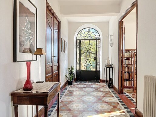 Maison 10 pièces 391 m² · à Pézenas · 391 m² · 698 000 €
