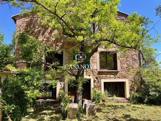 Maison 9 pièces 250 m² · à Clermont-l'Hérault · 250 m² · 690 000 €