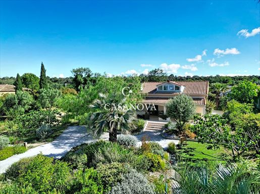 Maison 7 pièces 175 m² · à Laurens · 175 m² · 549 000 €