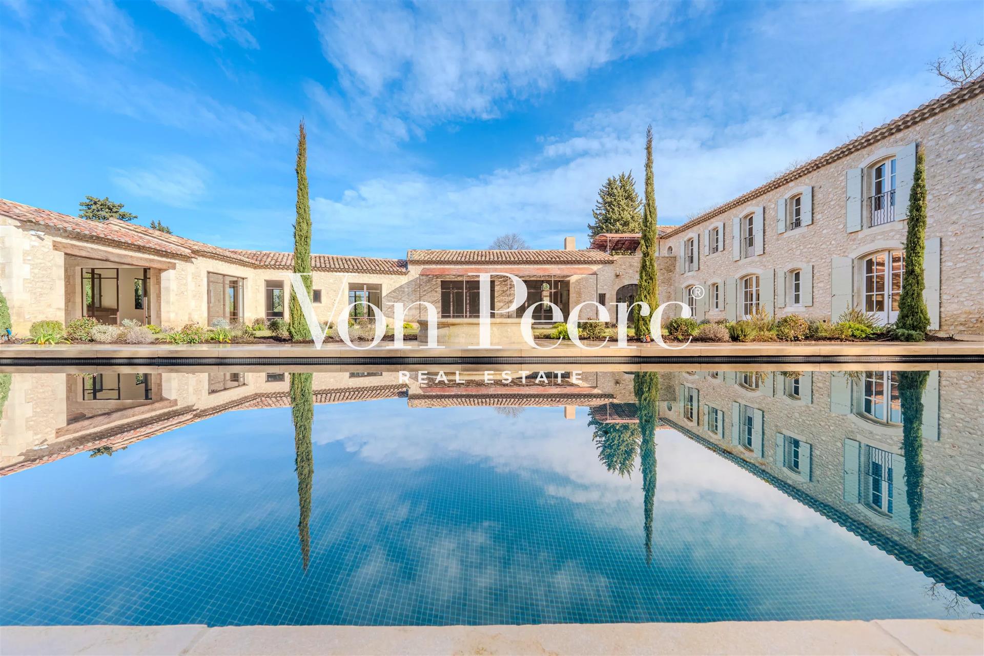 Maison à vendre, 495m², Saint-Rémy-de-Provence