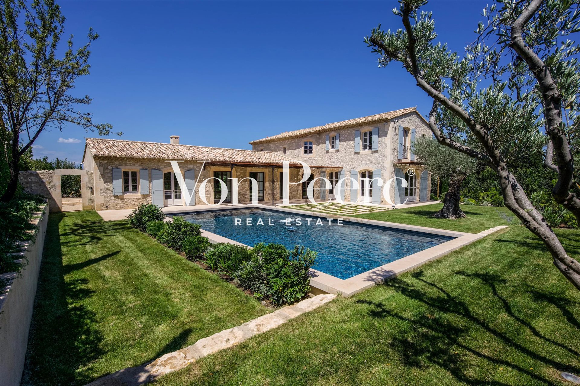 Maison à vendre, 243m², Eygalières