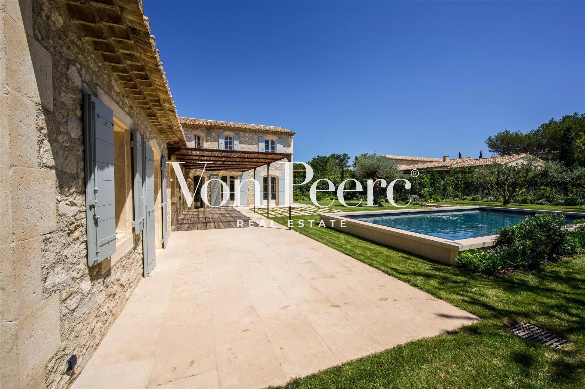 Maison à vendre, 243m², Eygalières