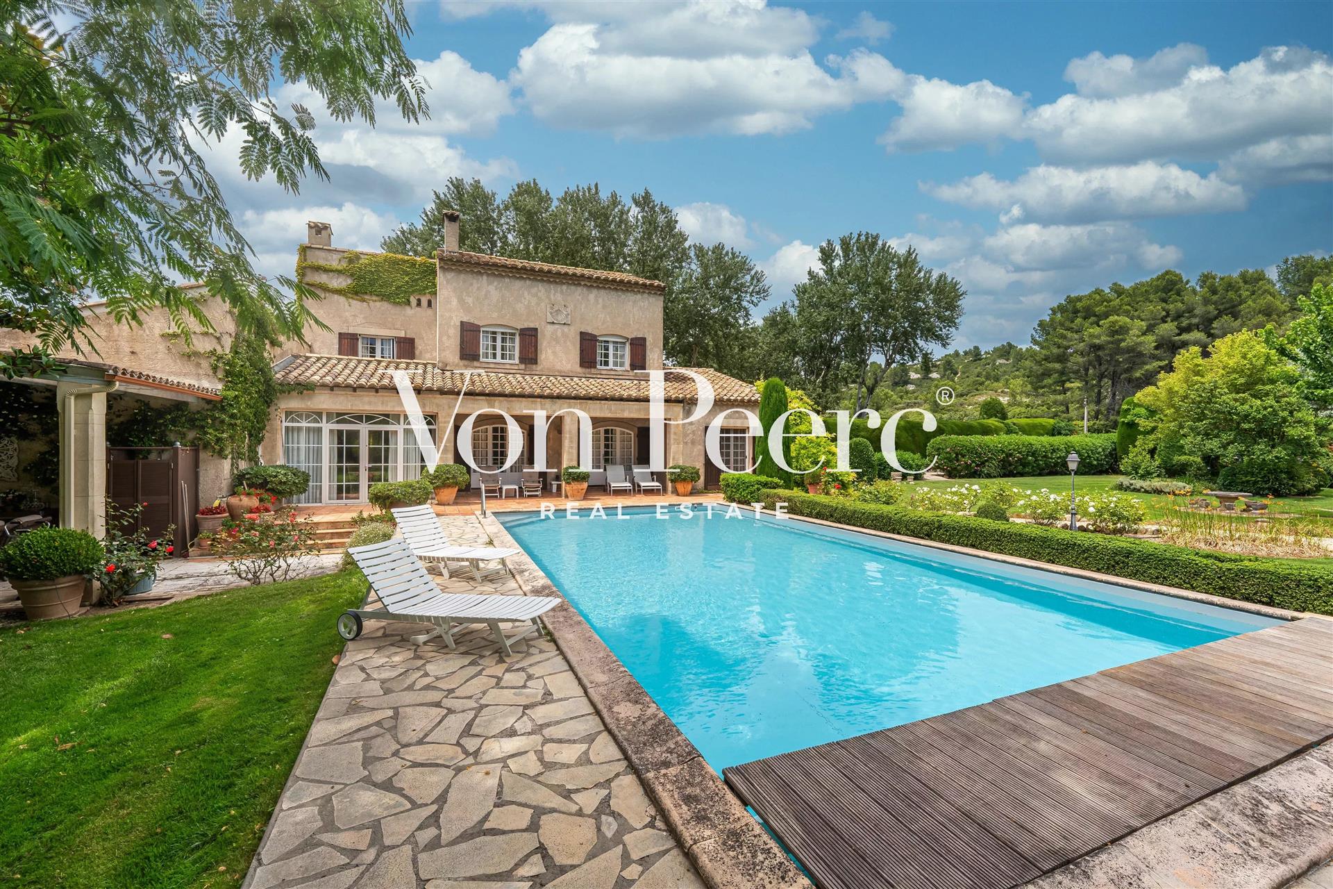 Maison à vendre, 210m², Paradou