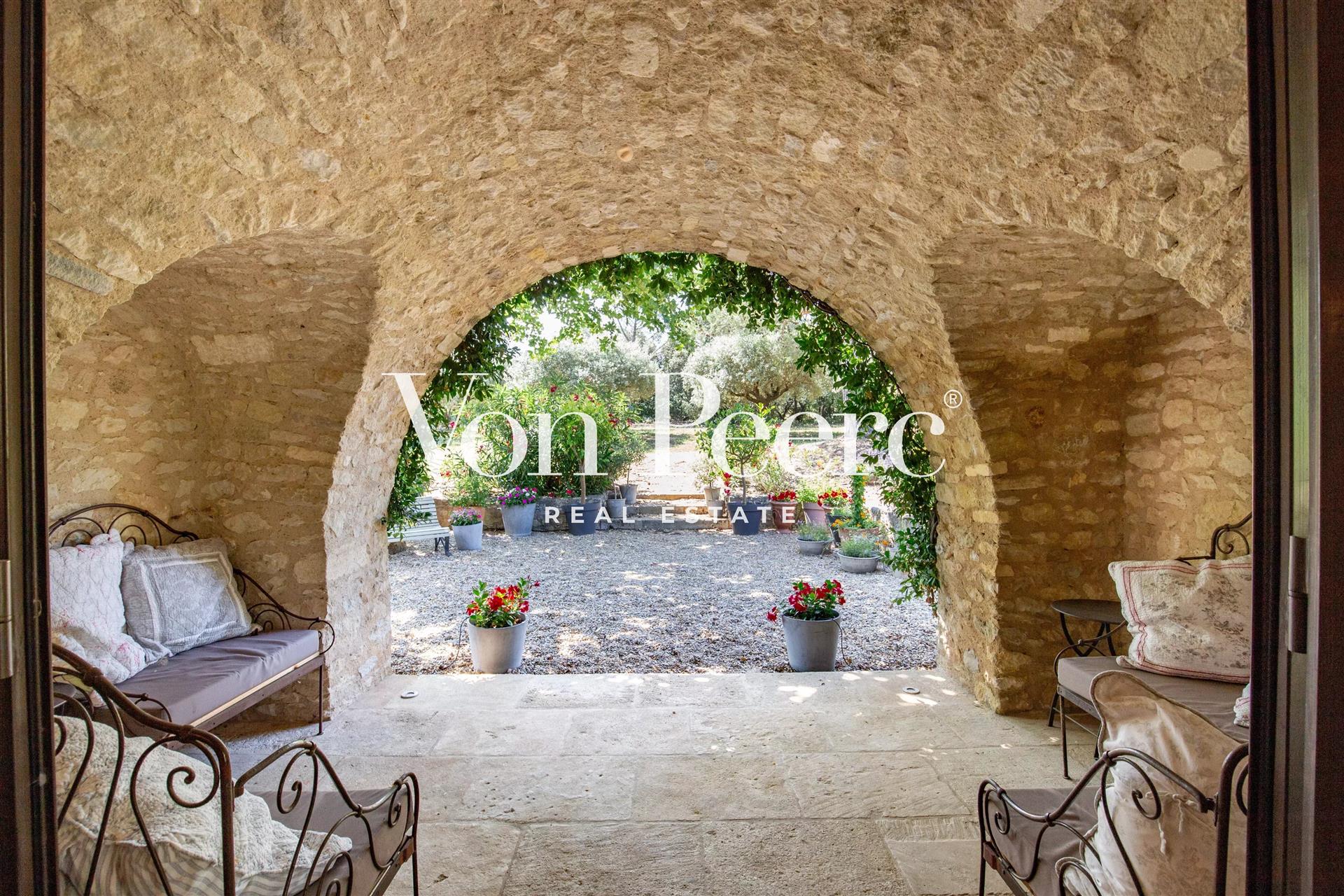 Maison à vendre, 288m², Eygalières