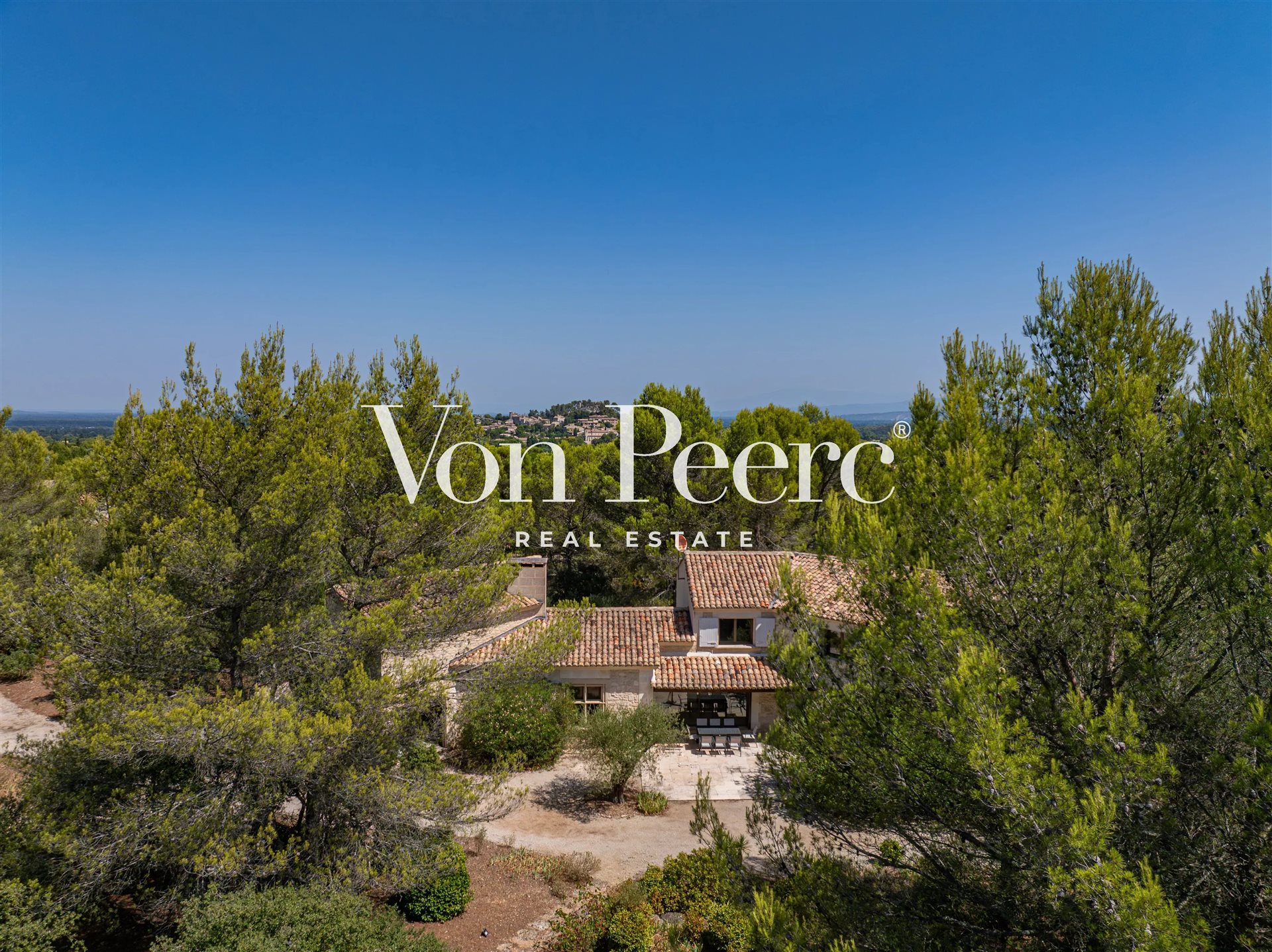Maison à vendre, 350m², Eygalières