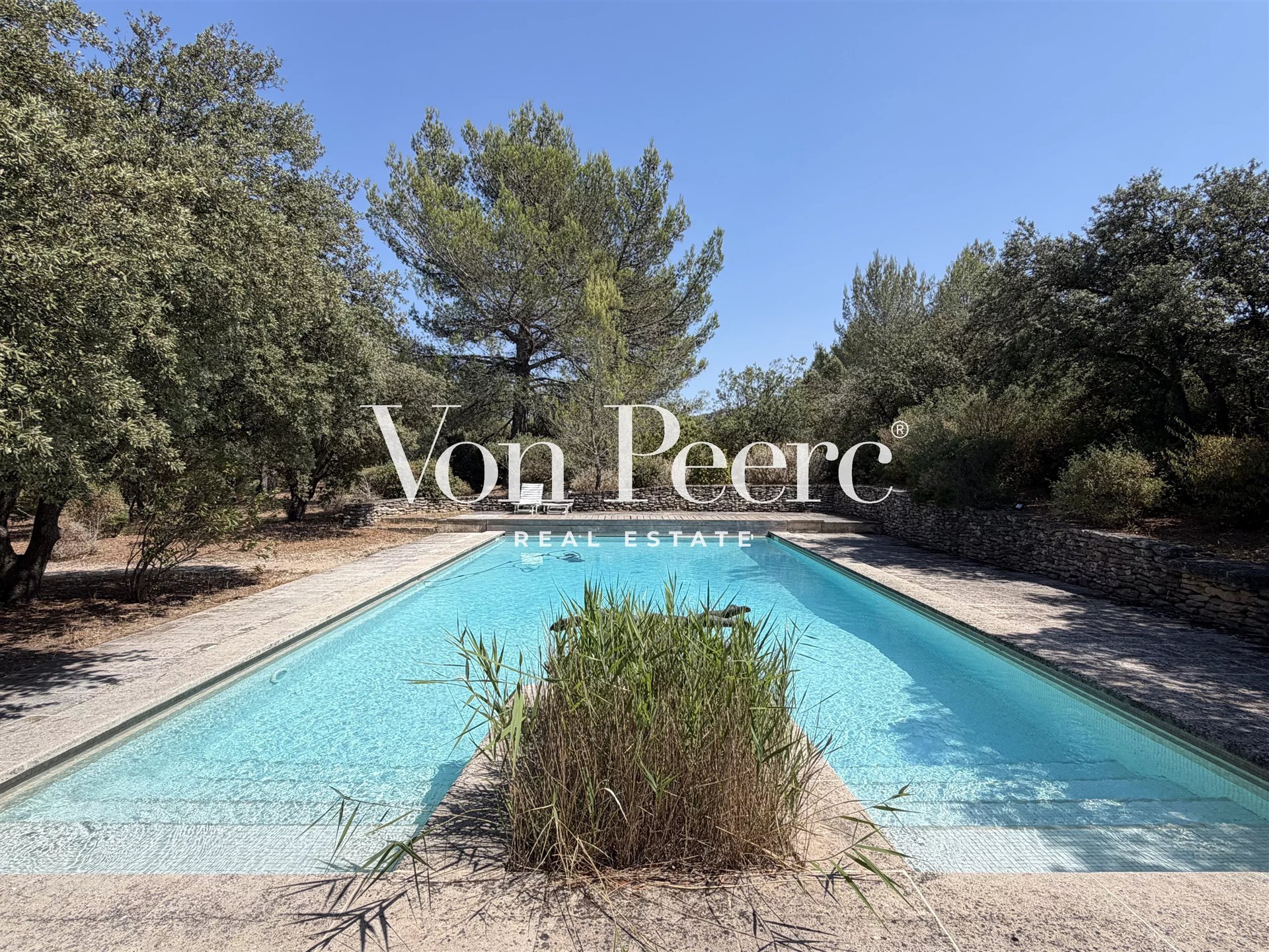 Maison à vendre, 350m², Eygalières