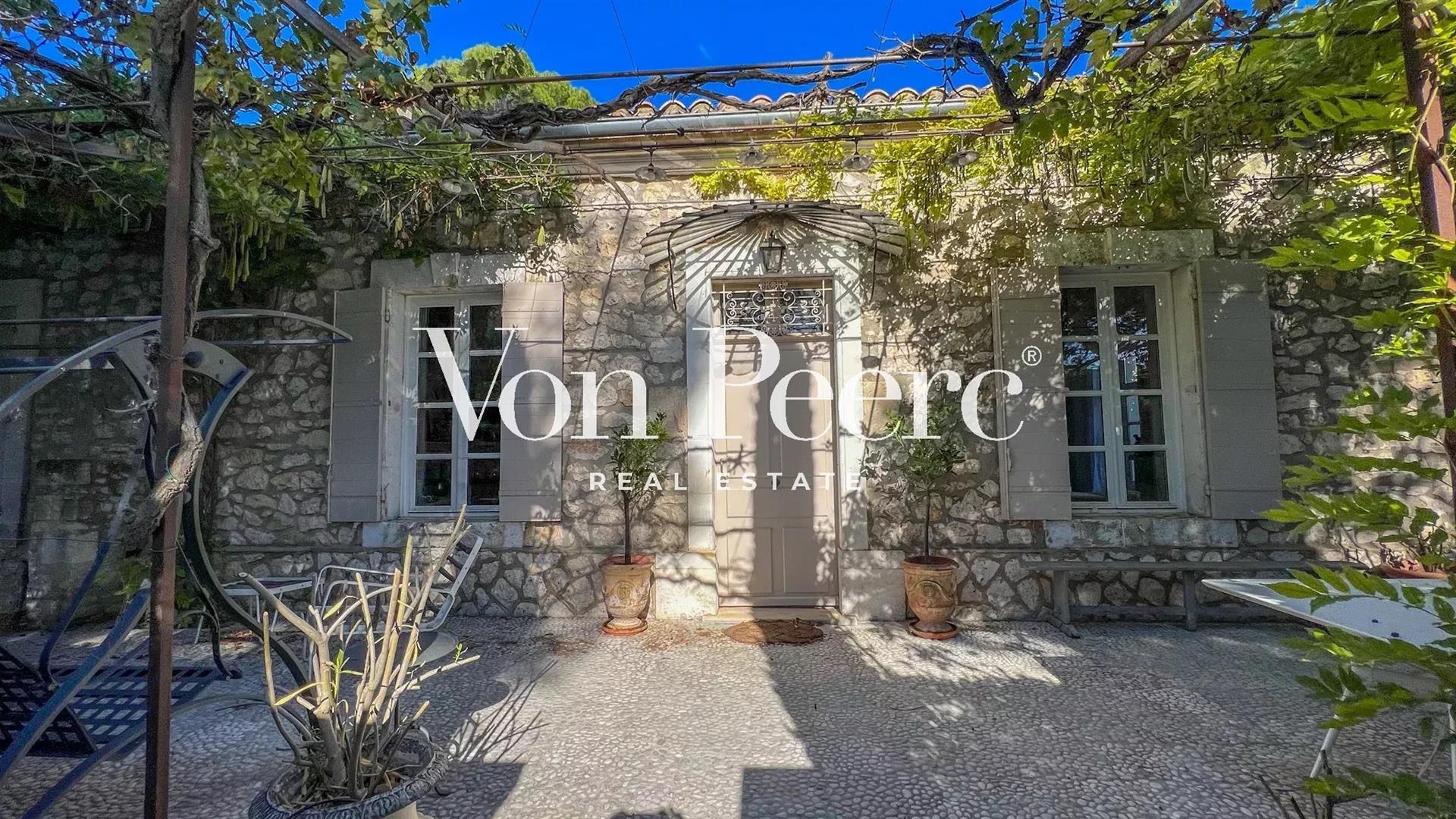 Maison à vendre, 120m², Eygalières