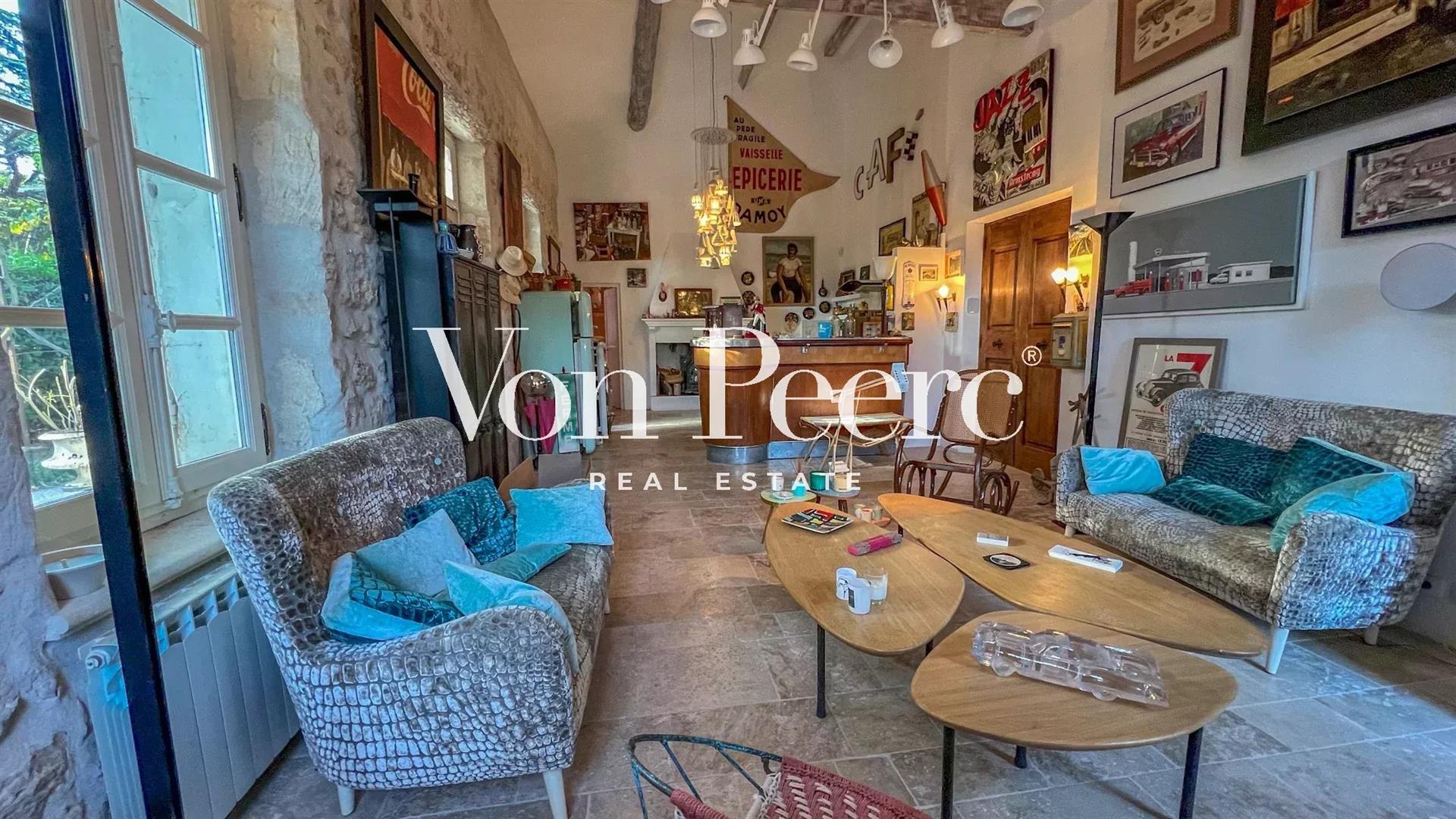 Maison à vendre, 120m², Eygalières