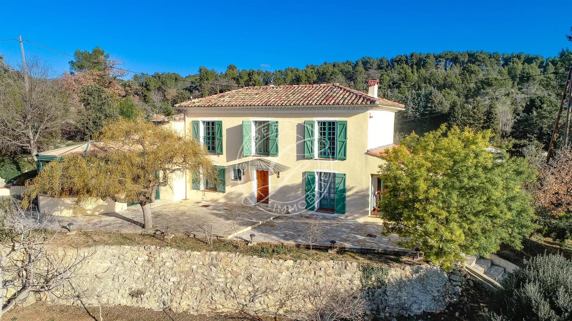 Maison à vendre, 184m², Flayosc