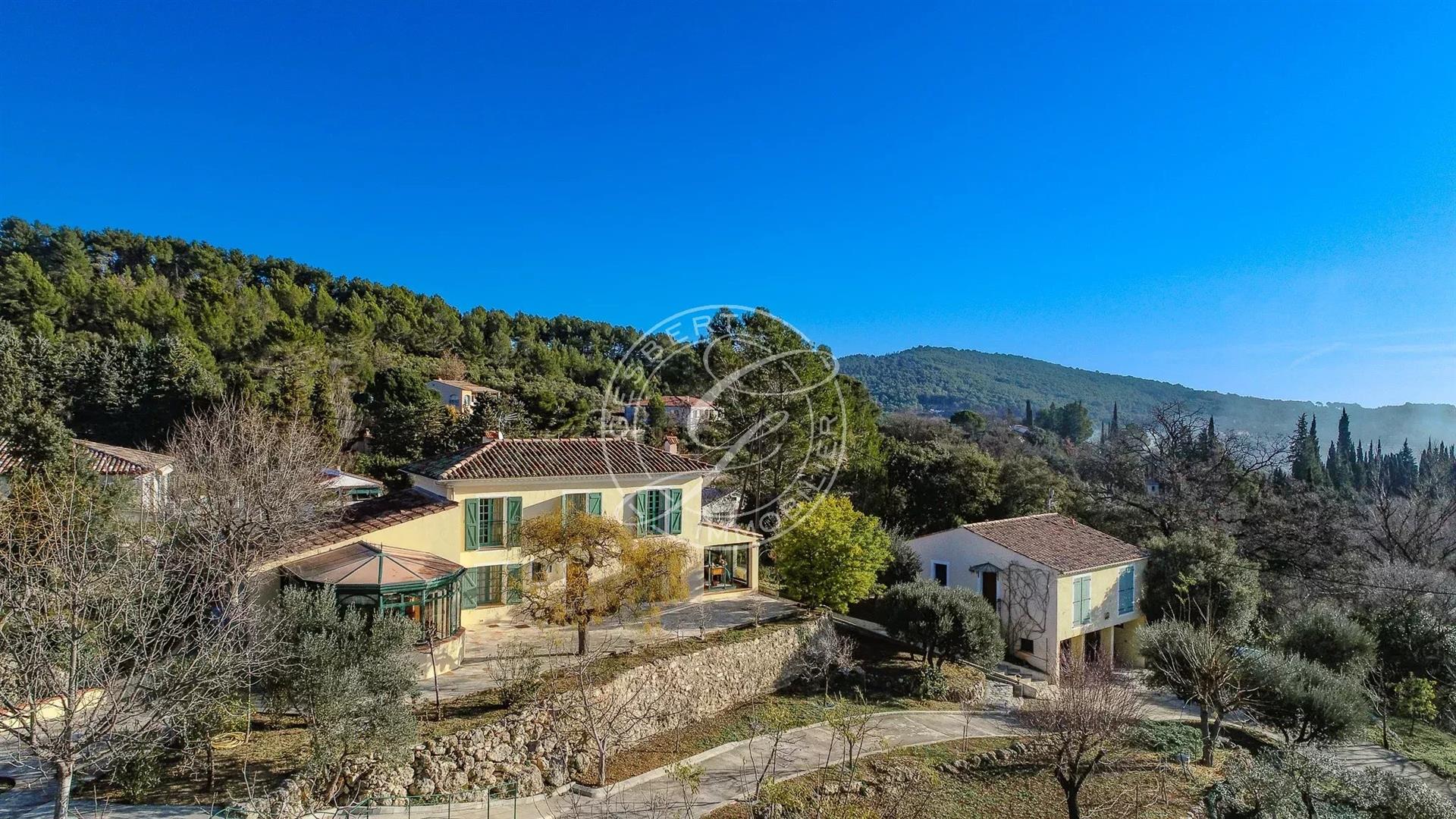 Maison à vendre, 184m², Flayosc