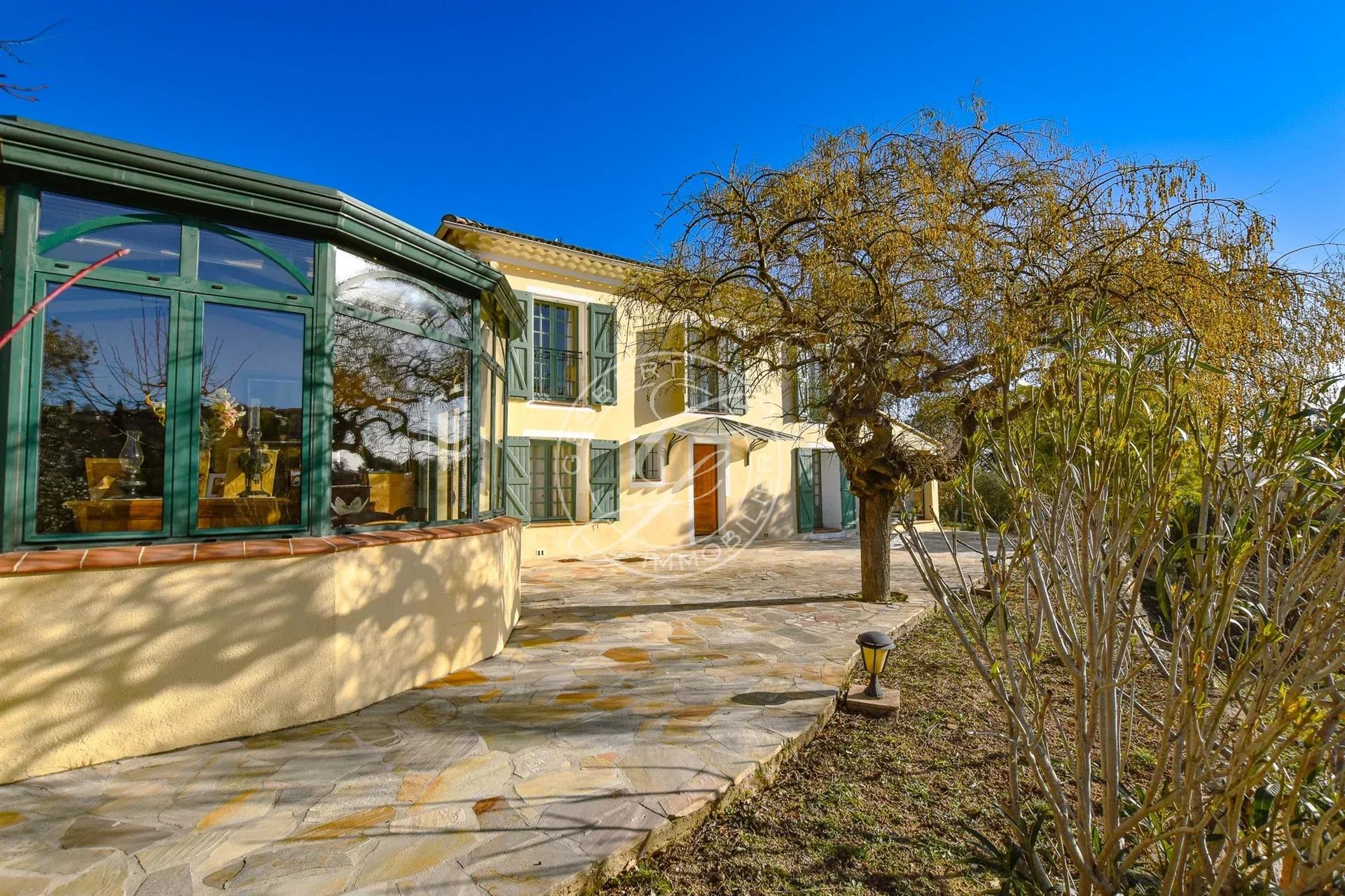 Maison à vendre, 184m², Flayosc