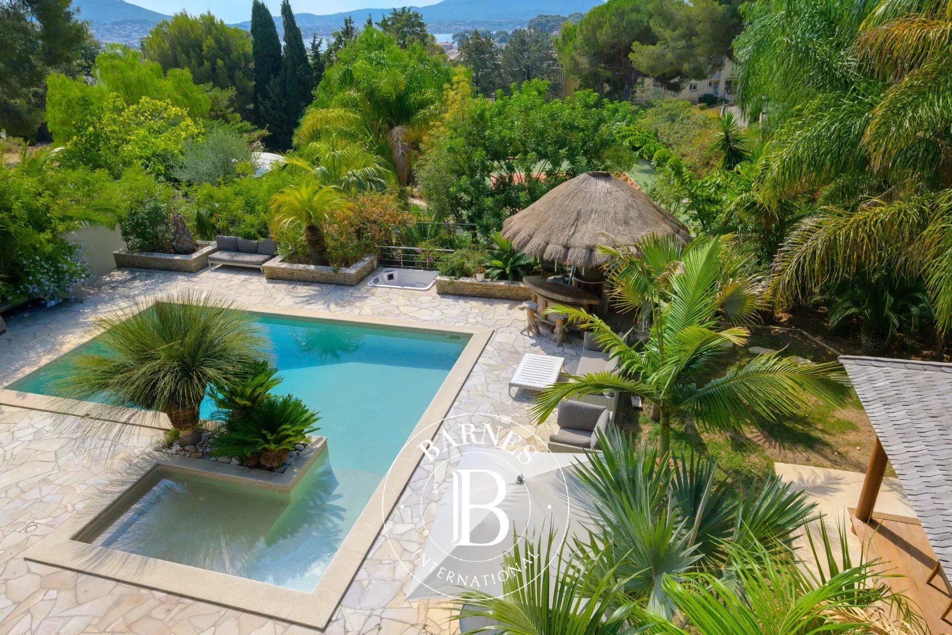 Maison à vendre, 400m², Sanary-sur-Mer