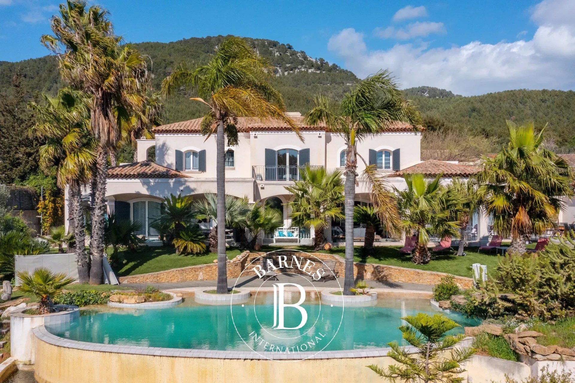 Maison à vendre, 330m², Sanary-sur-Mer