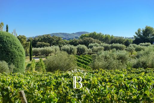 Maison 6 pièces 208 m² · au Castellet · 208 m² · 2 500 000 €