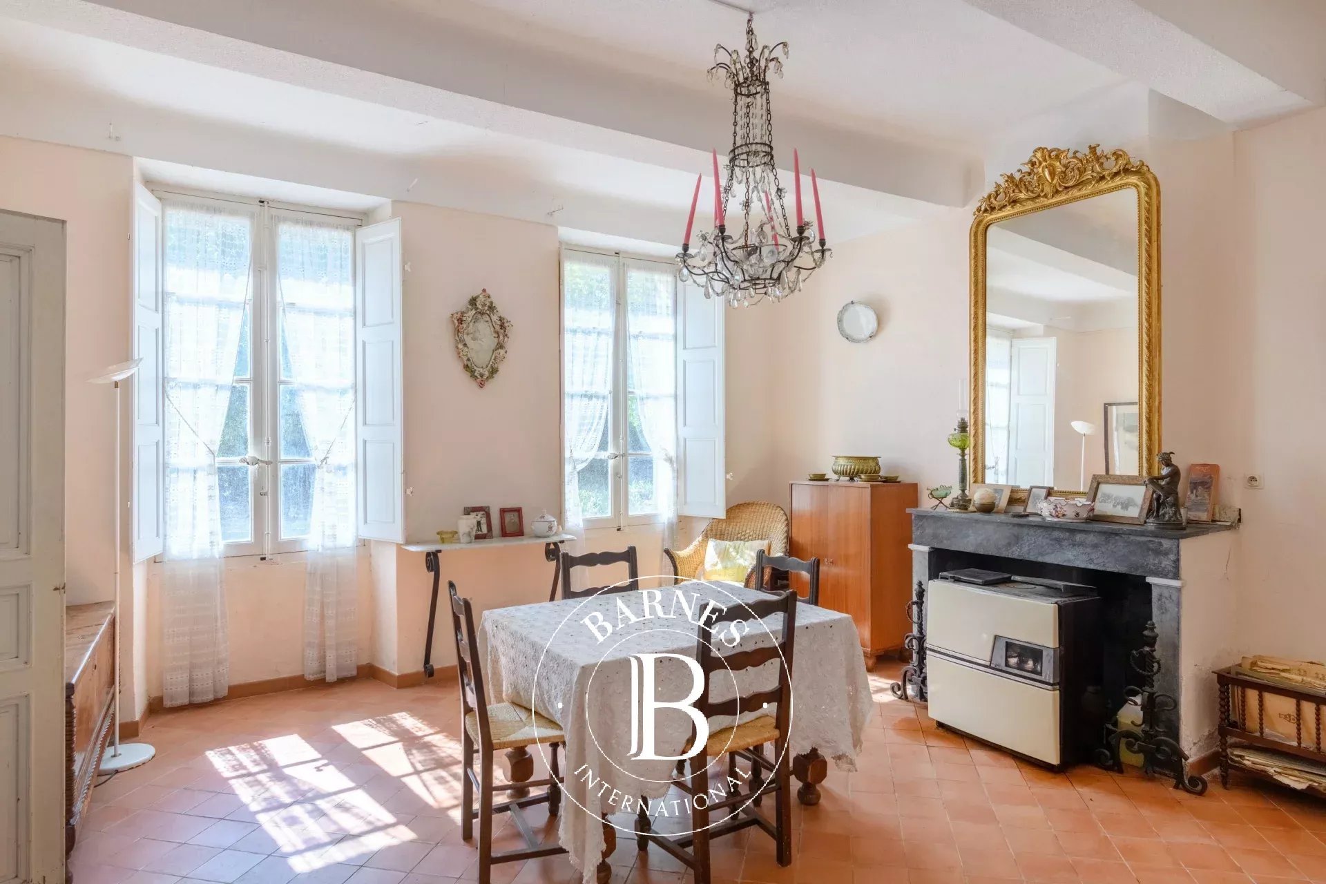 Maison à vendre, 250m², Le Revest-les-Eaux