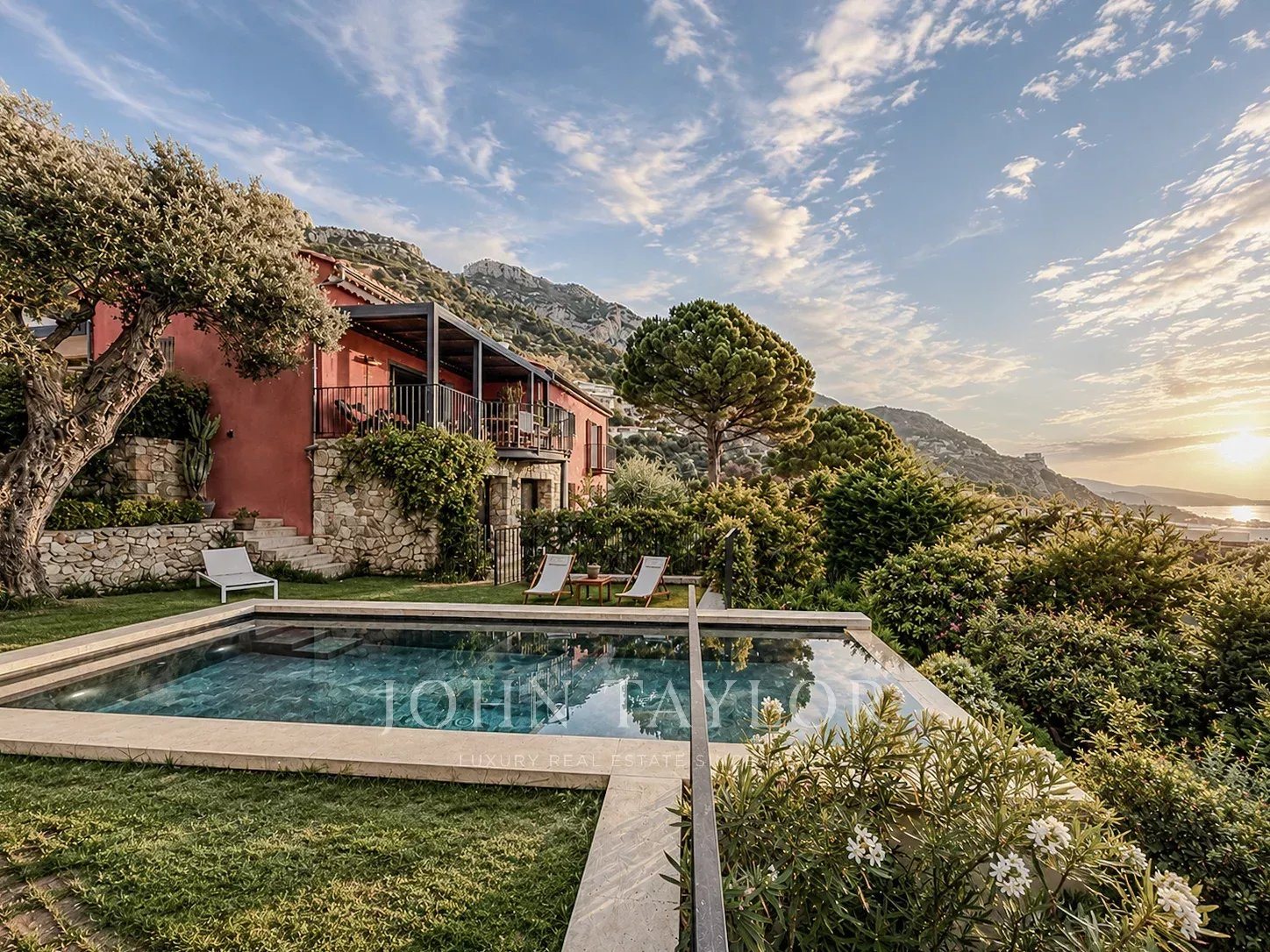 Maison à vendre, 225m², Beausoleil