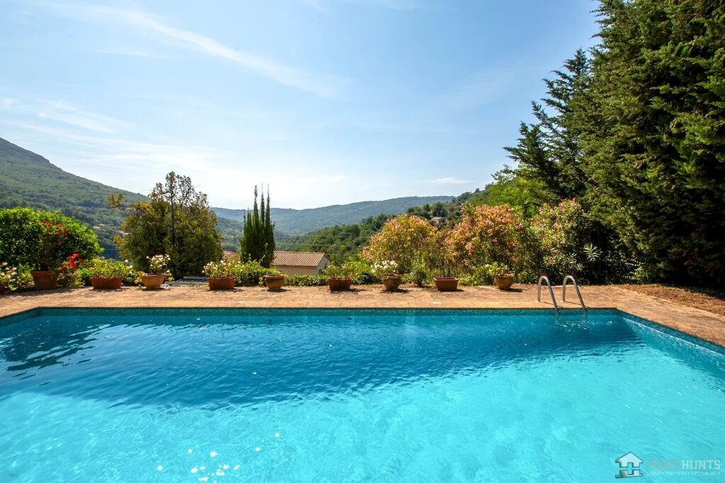 Maison à vendre, 237m², Le Bar-sur-Loup